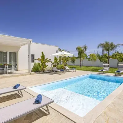 Villa Andromeda by Villa Plus