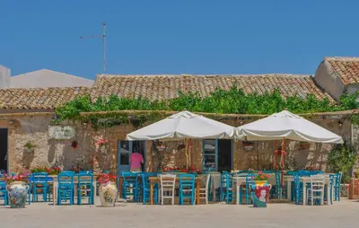 Ristorante o altro punto ristoro di 1 Bedroom Lovely Apartment In Marzamemi