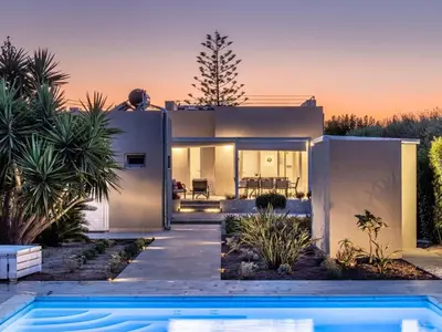 Piscina di Holiday Home Villa 'Gesamte Struktur by Interhome o nelle vicinanze