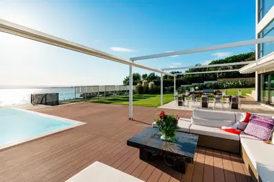 Piscina di Villa Angelina o nelle vicinanze