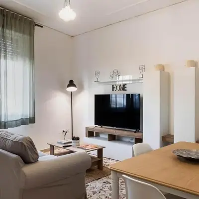 Trigona 4 Apartment