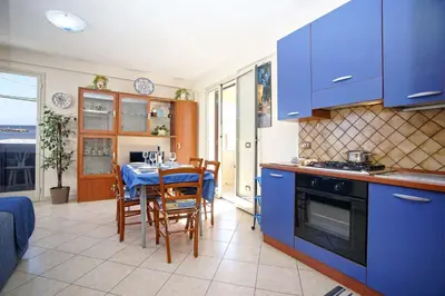 Cucina o angolo cottura di CASA LUCA Appartamento al centro di Marzamemi vista mare con parcheggio privato