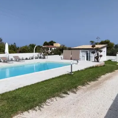 Fèdeli House Pool